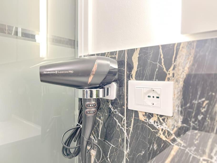 Elegant Apartment - Wifi - Smart Tv - Netflix Janov Exteriér fotografie