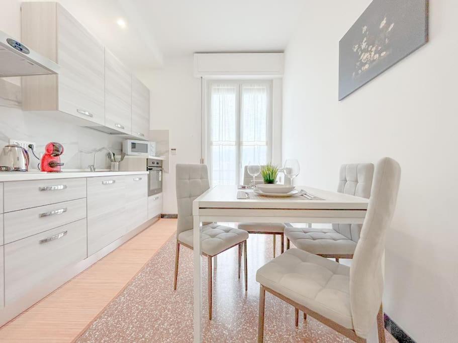 Elegant Apartment - Wifi - Smart Tv - Netflix Janov Exteriér fotografie