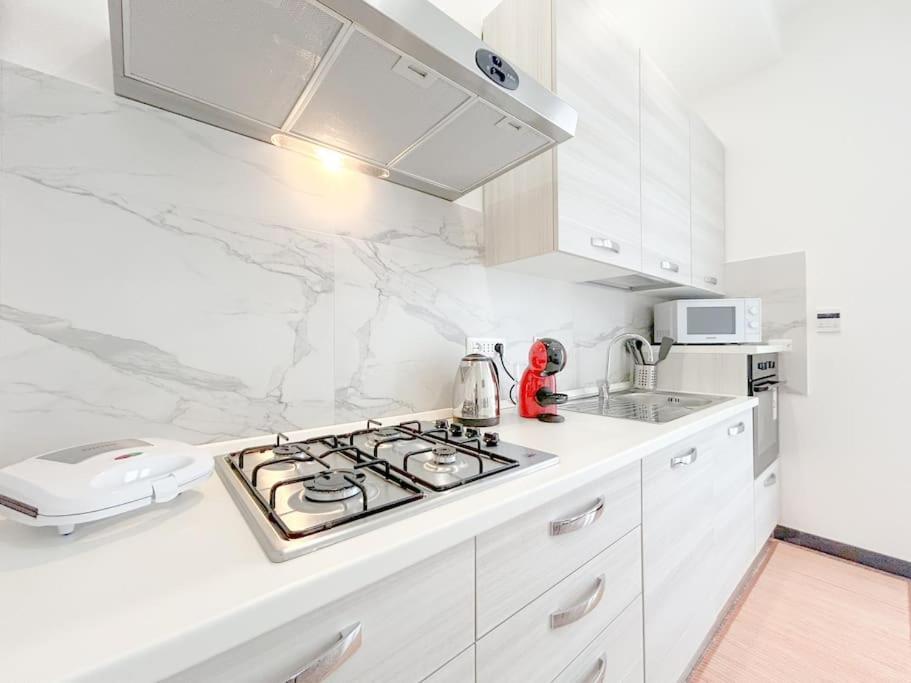 Elegant Apartment - Wifi - Smart Tv - Netflix Janov Exteriér fotografie